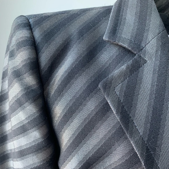 Armani Collezioni Blazer - Picture 3 of 9